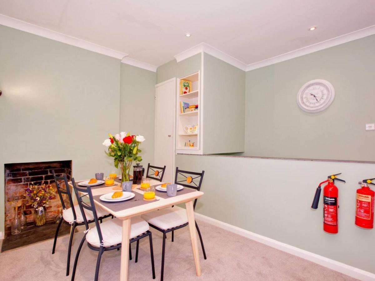 Lovely 2-Bed Apartment Colyton, Nr. Jurassic Coast Екстер'єр фото